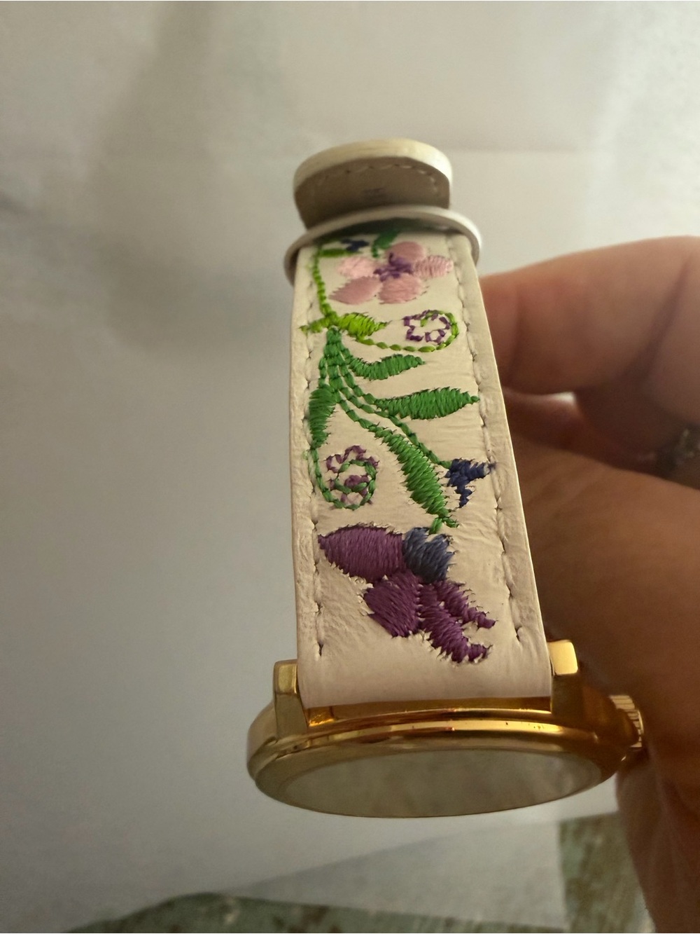 Pedre Kids White Watch with Floral Embroidered Strap NWOT - Picture 3 of 6